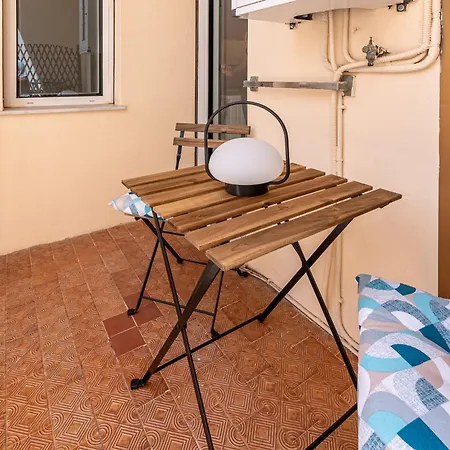 Venerdi House Apartment *