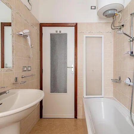Venerdi House Апартаменты Альгеро