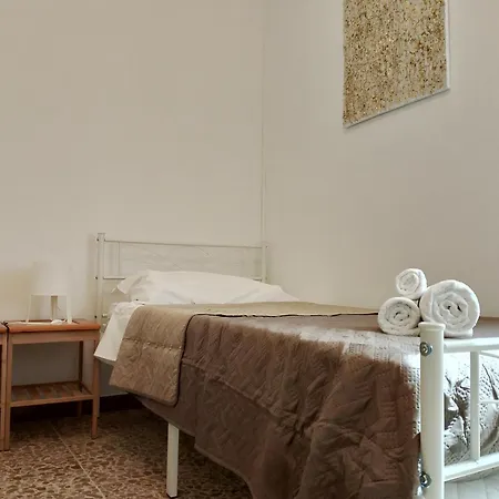 Venerdi House * Альгеро