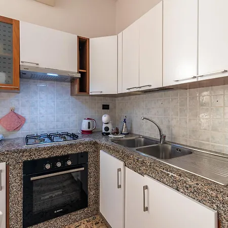 Venerdi House *