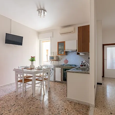 Apartment Venerdì House